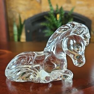 Beautiful 24% Lead Crystal Horse Sculpture/Paperweight
